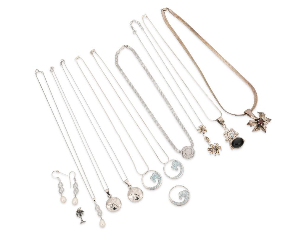 A GROUP OF STERLING SILVER JEWELRYA