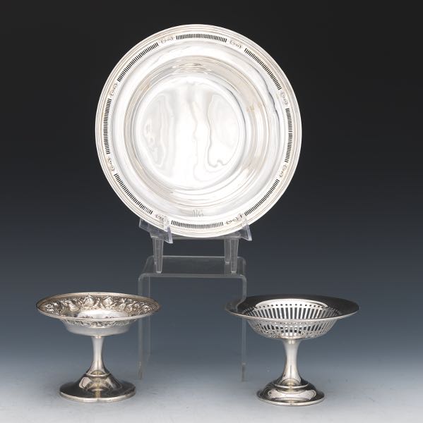 A GROUP OF STERLING SILVER TABLE