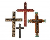 A GROUP OF STRAW APPLIQUé DEVO