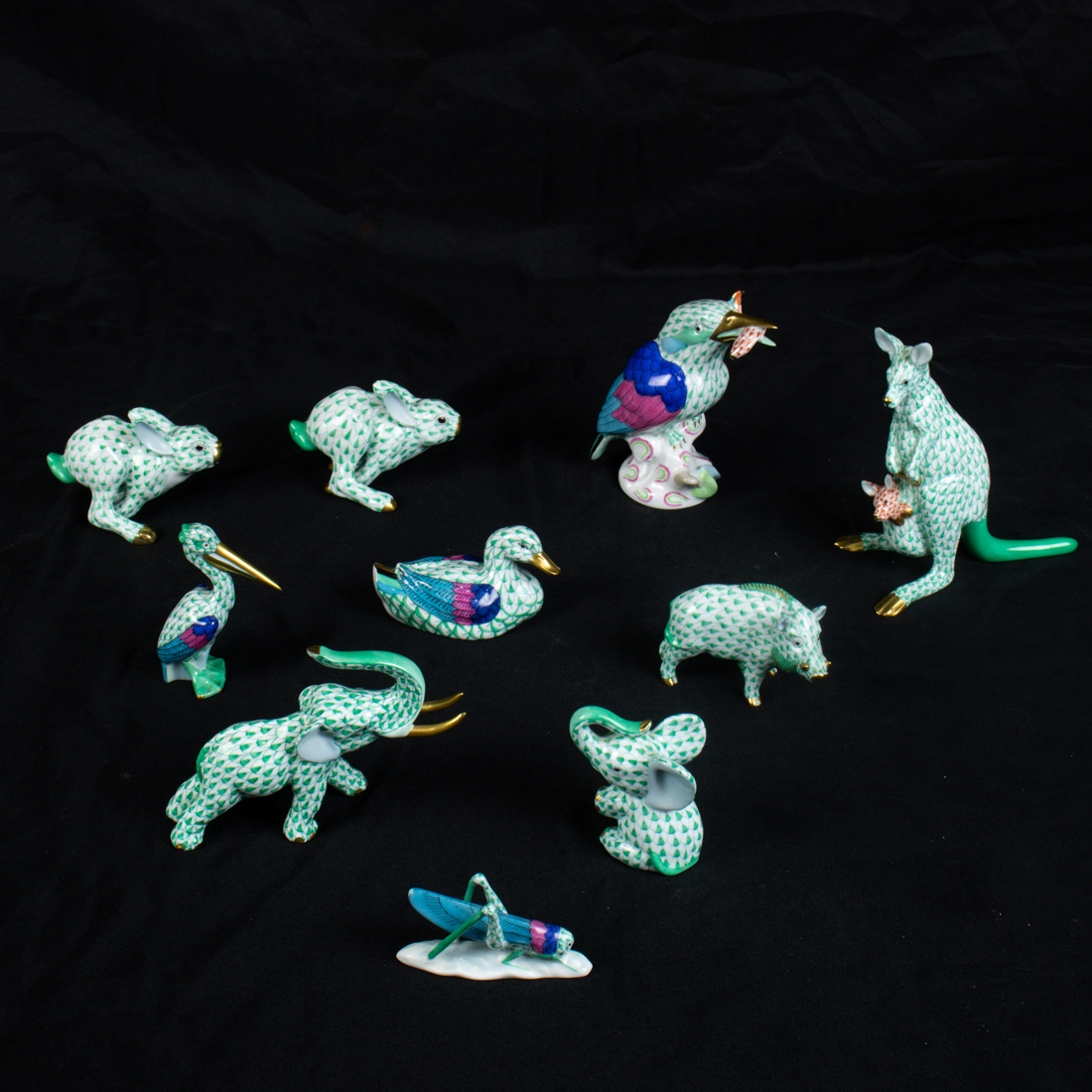 A GROUP OF TEN HEREND ANIMALS IN