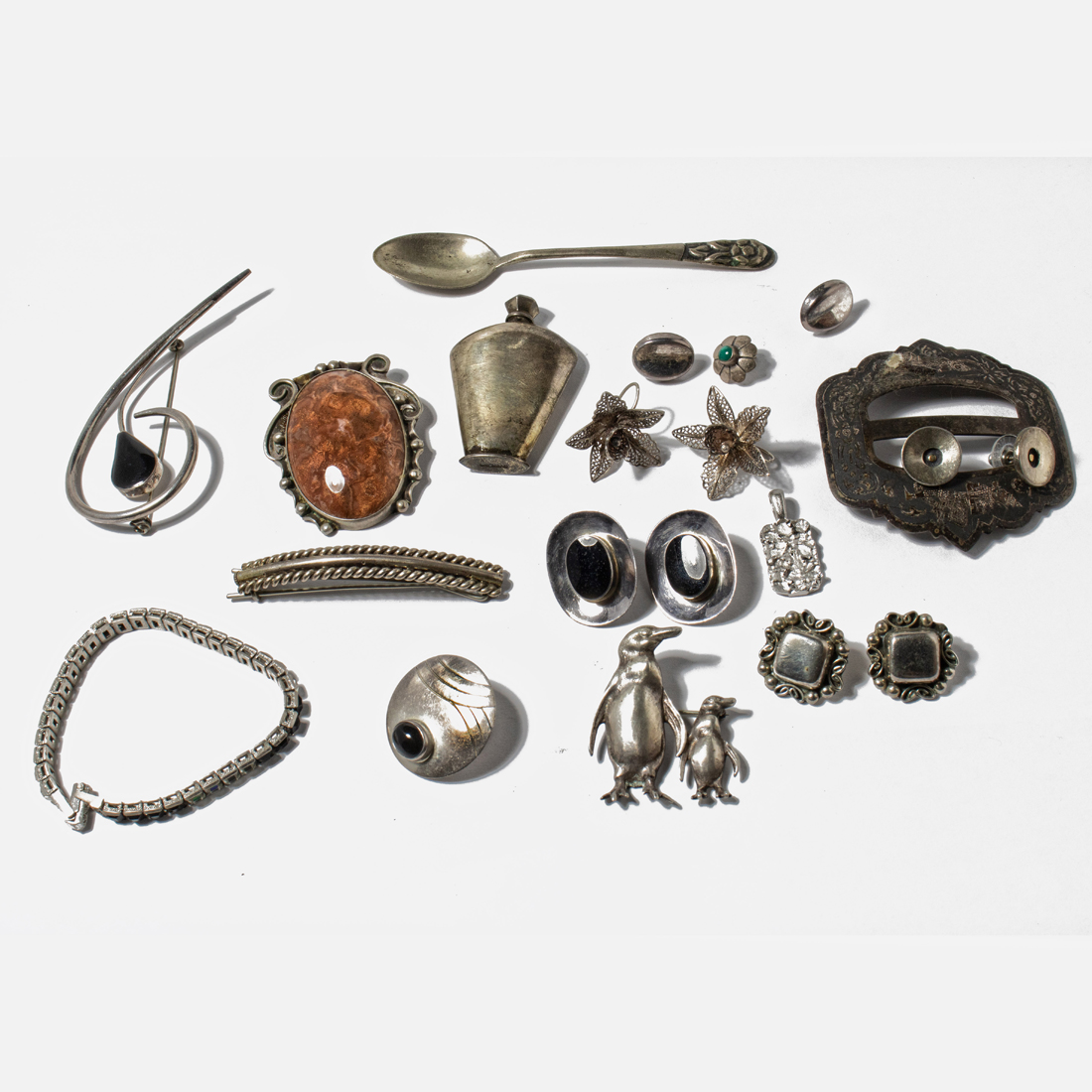 A GROUP OF VINTAGE STERLING