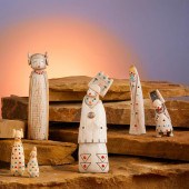 A GROUP OF ZUNI CORN MAIDEN FI