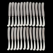 A GROUPING OF (24) GEORGIAN SI