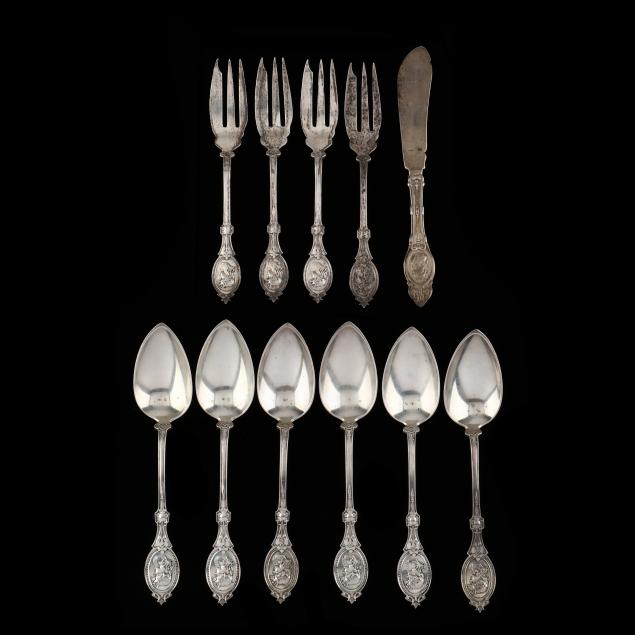 A GROUPING OF ANTIQUE STERLING