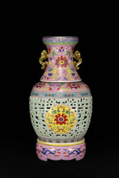 A GUAN TYPE FALANGCAI AND GILT