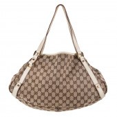 A GUCCI ABBEY MONOGRAM GG SHOU