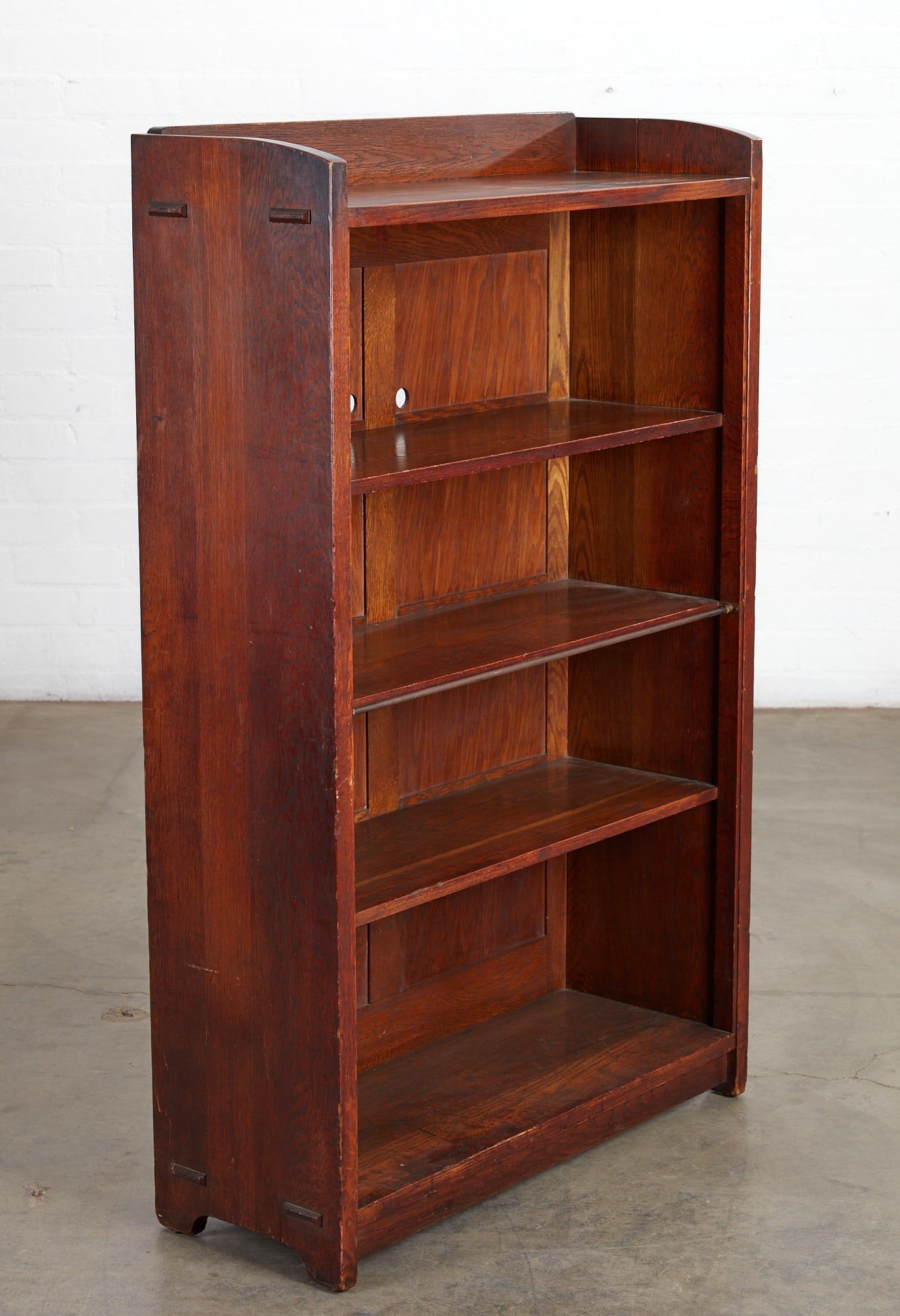 A GUSTAV STICKLEY CRAFTSMAN OAK