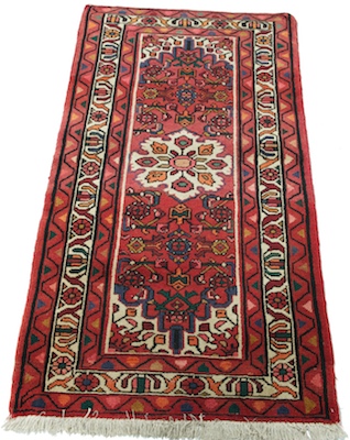 A Hamadan Persian Area Rug Apprx.