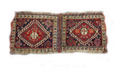 A Hamadan saddlebag decorated two