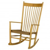 A HANS WEGNER J16 STYLE MAPLE