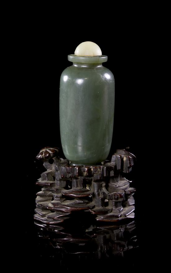 A Hardstone Snuff Bottle of deep