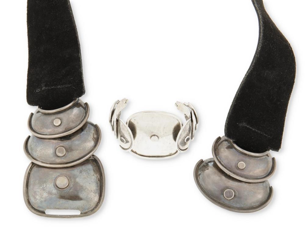 A HéCTOR AGUILAR SILVER ARMADILLO