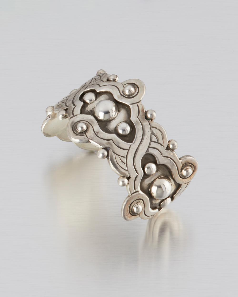 A HECTOR AGUILAR SILVER CUFF