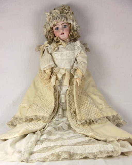 A Heinrich Handwerck bisque head