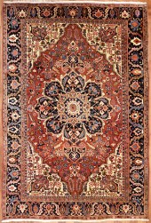 A HERIZ RUG, NORTH WEST PERSIA