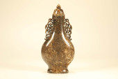 A HETIAN JADE 'ELEPHANT' VASE