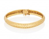 A HIGH KARAT BRACELETA high ka