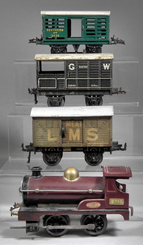 A Hornby \'\'0\'\' gauge tinplate