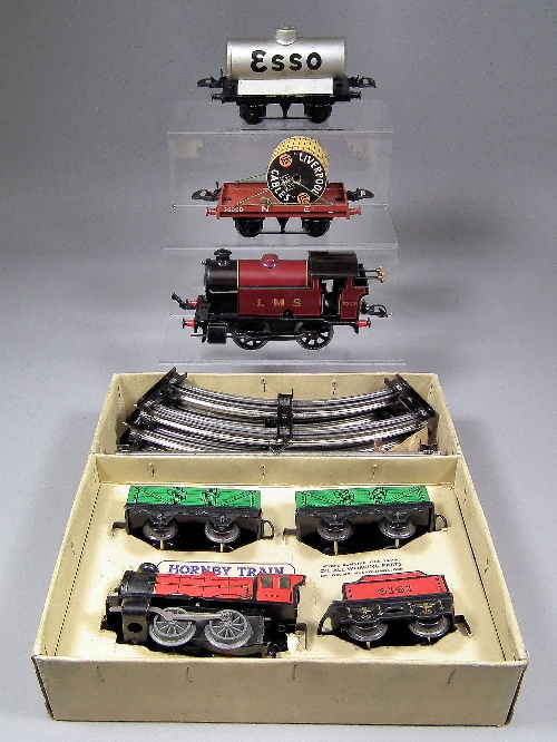 A Hornby tinplate 'O' gauge