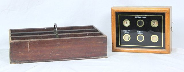 A house bell indicator and a
