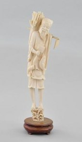A Ivory Carving of a Standing