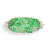 A JADE AND PLATINUM-TOPPED FOU