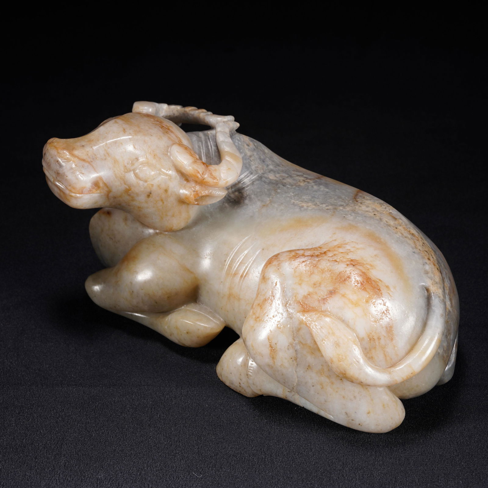 A JADE CATTLE ORNAMENTSA JADE