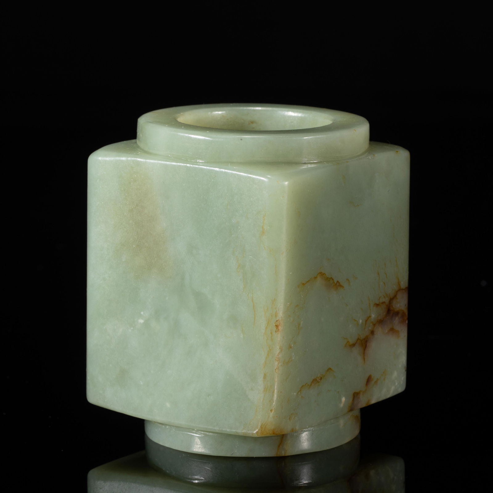 A JADE CONG STYLE VASEA JADE CONG
