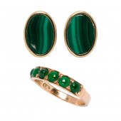 A JADE, MALACHITE AND GOLD RIN
