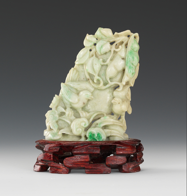 A Jadeite Pea Pod Carving with