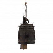 A JAPANESE ANTIQUE BRONZE BELL