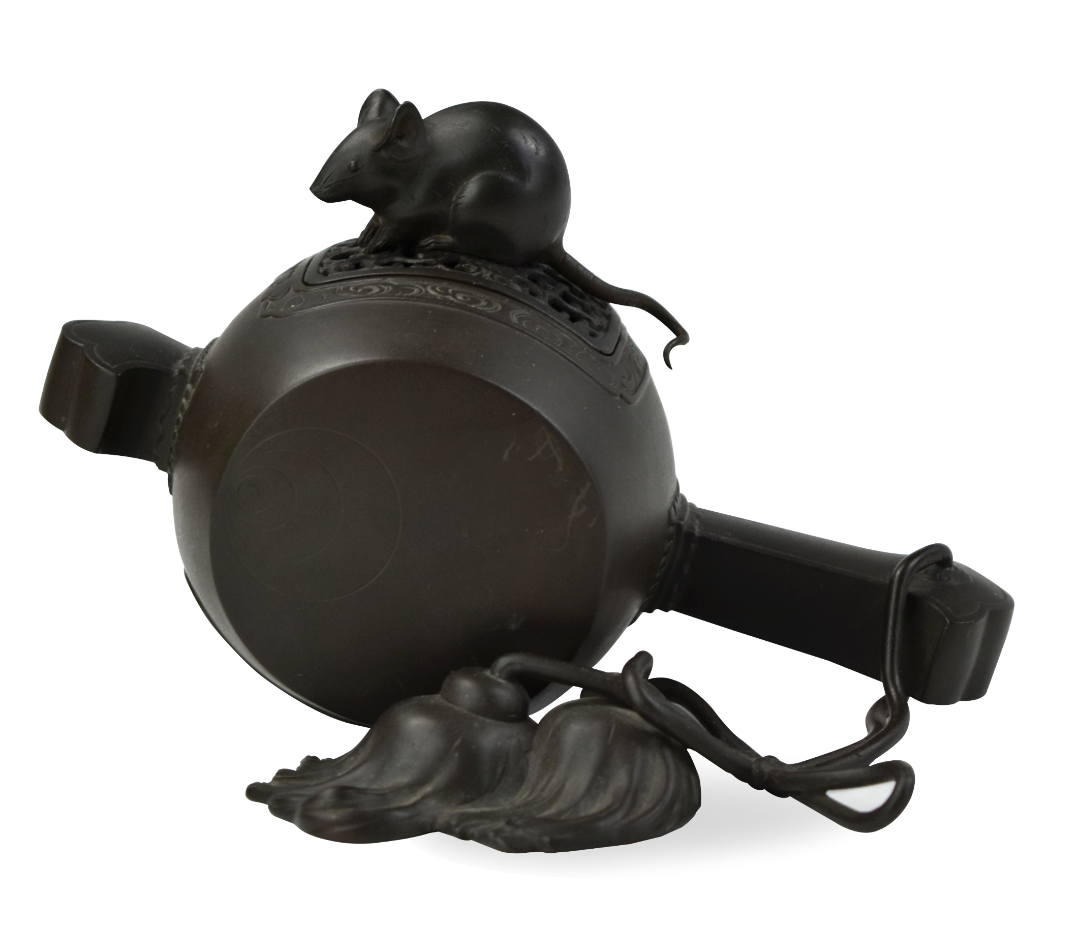 A JAPANESE BRONZE CENSER WITH RAT a