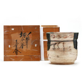 A JAPANESE FRESH WATER JAR ( M