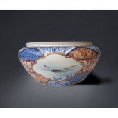 A JAPANESE IMARI PORCELAIN FRU