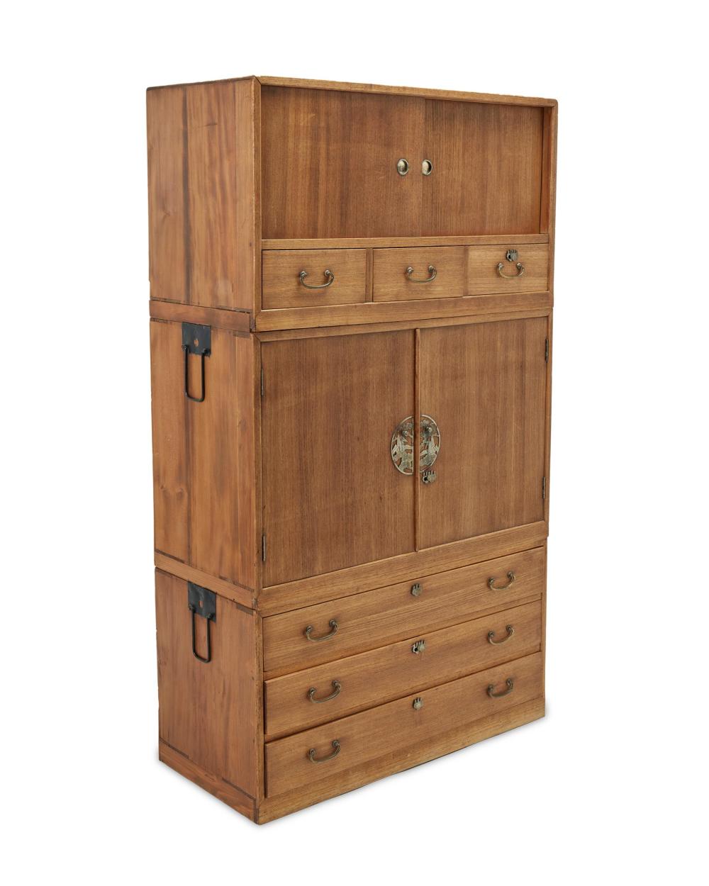 A JAPANESE KIRI WOOD TANSU CHESTA