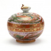 A JAPANESE PORCELAIN SERVING B