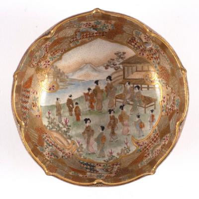 A Japanese Satsuma bowl with floral