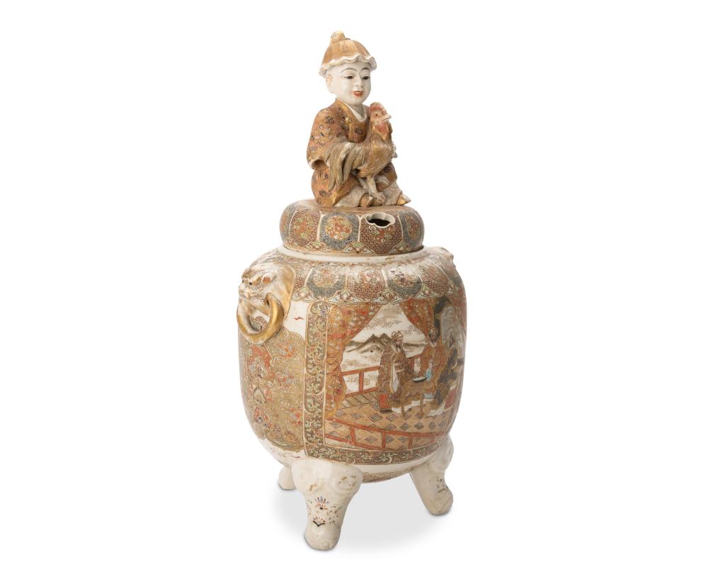 A JAPANESE SATSUMA PORCELAIN