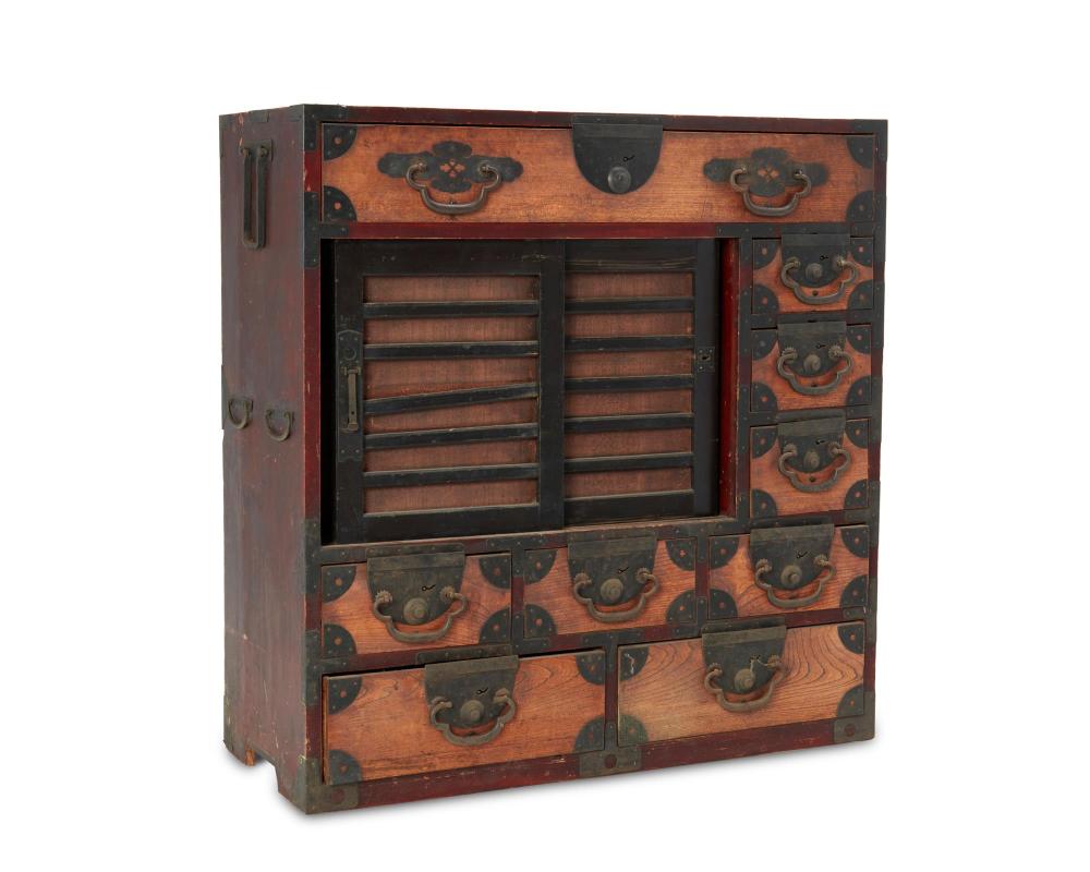 A JAPANESE TANSU CHESTA Japanese