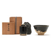 A JAPANESE TEA BOWL ( CHAWAN )