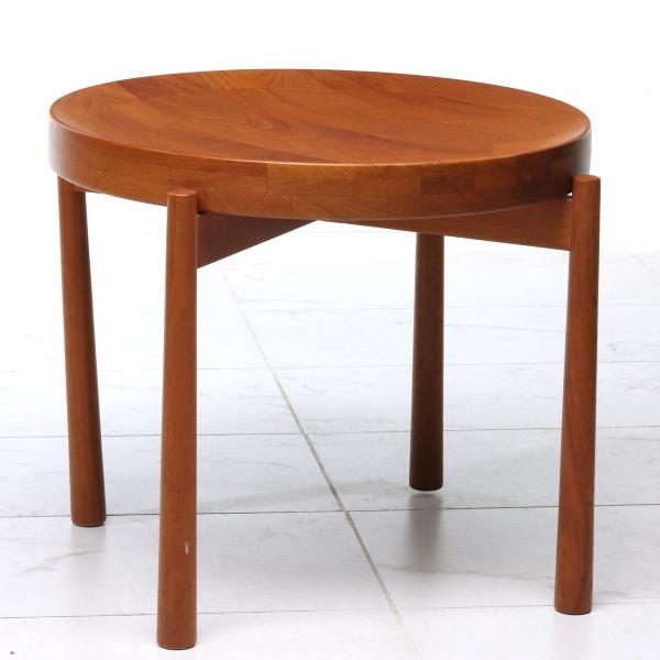 A JENS H. QUISTGAARD TEAK FLIP