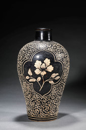 A JIZHOU TYPE CARVED 'FLORAL'