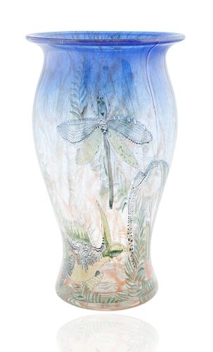 A 'JOHNOLYTH' CASED GLASS VASE,