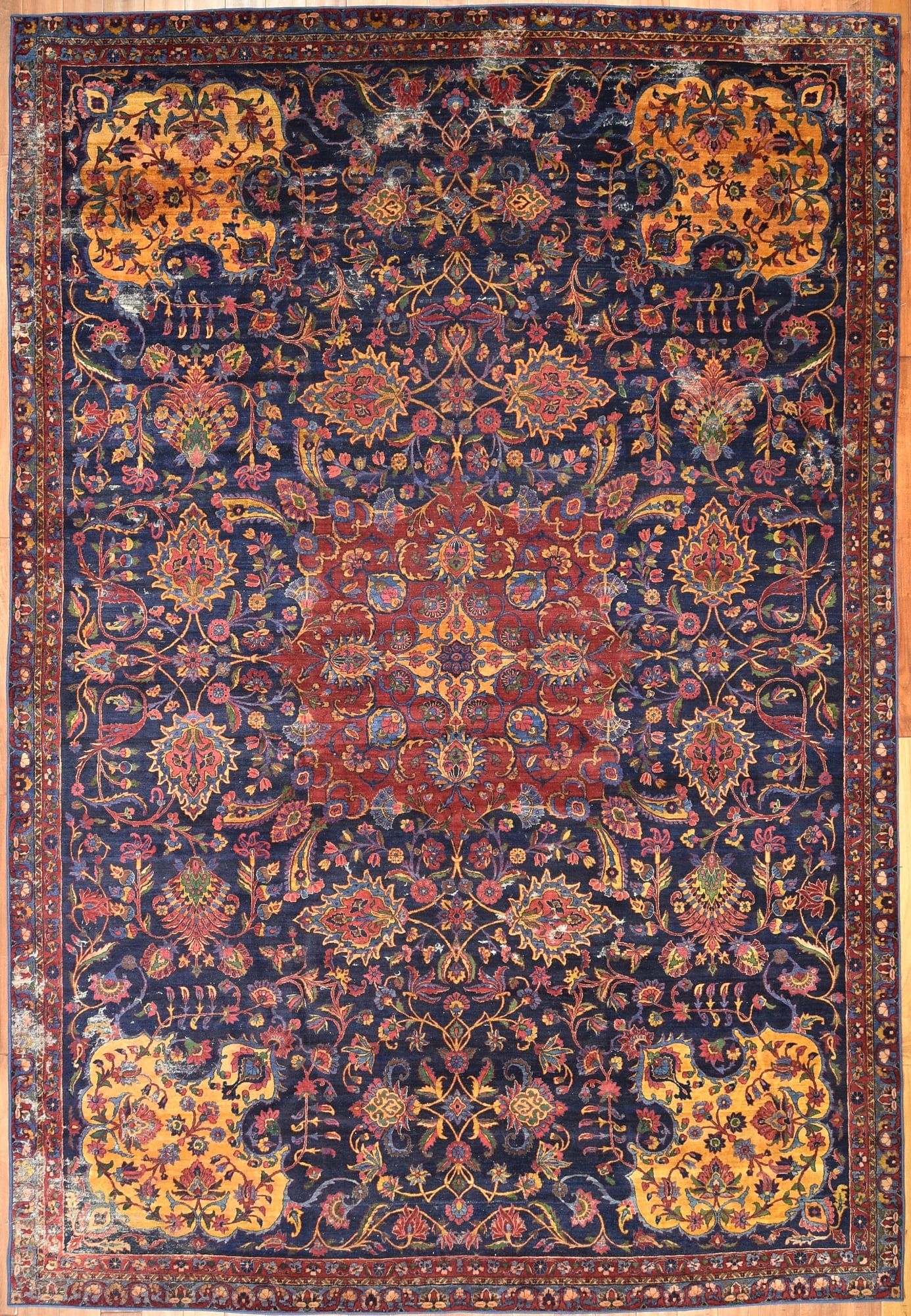 A KERMAN CARPETA Kerman