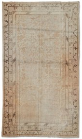 A KHOTAN RUG, TURKESTANA Khota