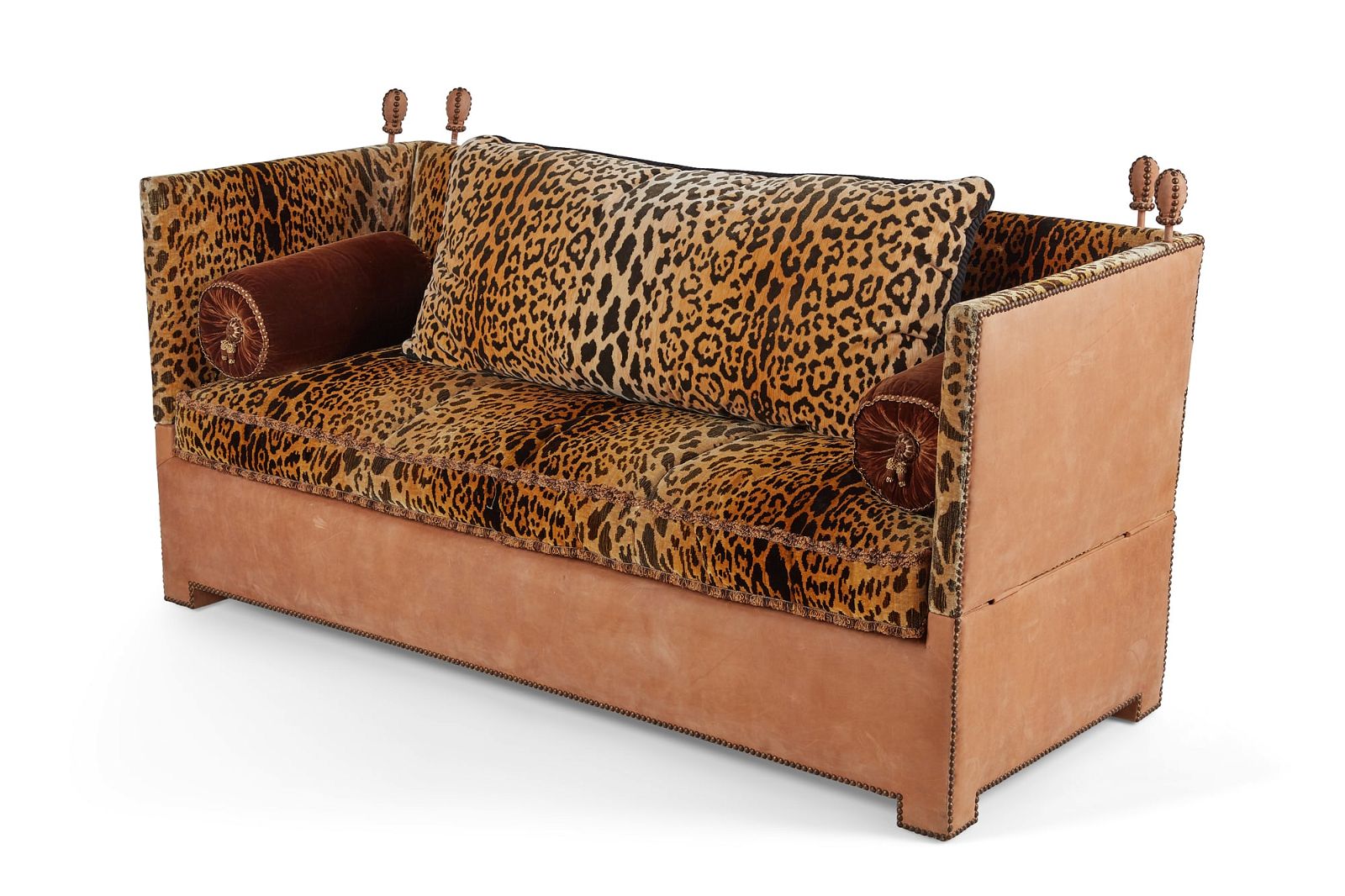 A KNOLL UPHOLSTERED SOFAA Knoll