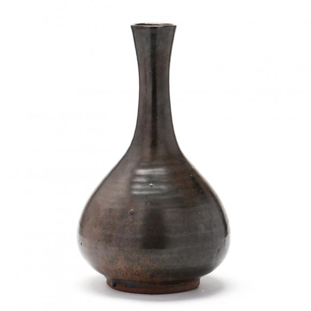 A KOREAN GLAZED WINE BOTTLE 