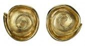 A LA PAGODE 18KT. YELLOW GOLD