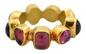 A LA PAGODE 22KT. CABOCHON GAR