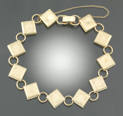 A Ladies' 14k Gold Bracelet 14k